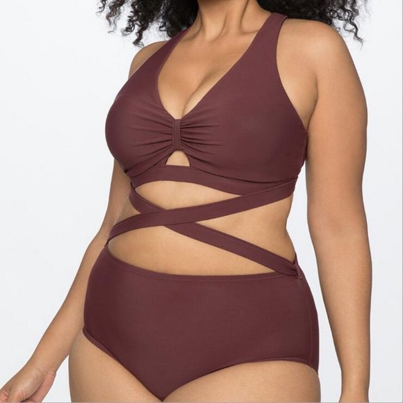 Sogralimasos Other - Red 2 Pieces Cross Bandage Hipster Bottom